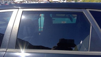 2011-2015 Kia Sorento Driver Left Rear Side Window Door Glass Oem Back