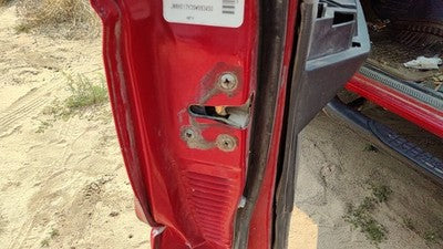 1995 Nissan Pathfinder Driver Left Front Door Latch With Rods/Cables Oem