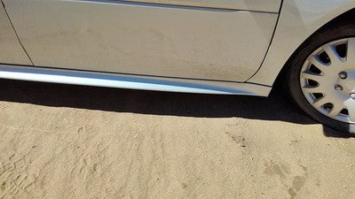 04-08 Grand Prix Passenger Lower Rocker Panel Moulding Side Skirt Silver 12U