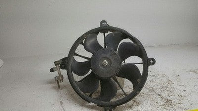 1999-2004 Olds Alero Radiator Cooling Fan Motor Fan Assembly 88986470