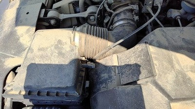 96-99 Cadillac Deville Complete Air Intake Filter Box Housing With Tube Oem 4.6L