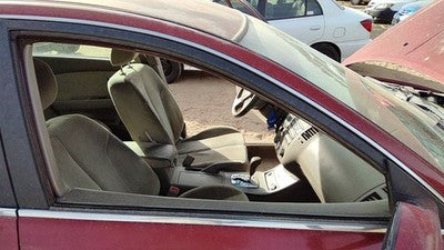 2002-2006 Nissan Altima Passenger Right Front Side Window Door Glass Oem