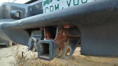2000-2006 Chevy Suburban Trailer Receiver Hitch Factory Mount Oem 15083473