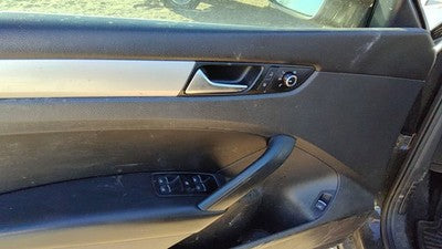 12-19 Vw Passat Driver Left Front Door Trim Panel With Master Switch Black Tb