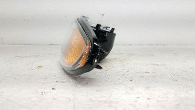 1997-2003 Ponntiac Grand Prix Driver Left Turn Signal Light 16521833