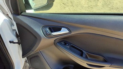 15-18 Ford Focus Passenger Right Front Door Trim Panel With Switches Black Yw