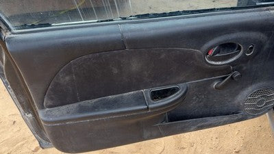 2003-2007 Saturn Ion Driver Left Front Door Trim Panel Manual Black 19E 10368571
