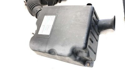 05-07 Envoy Complete Air Intake Cleaner Filter Box Housing With Tube Oem 4.2L