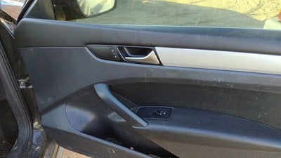 2012-2019 Vw Passat Passenger Right Front Door Trim Panel With Switches Black Tb