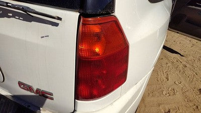 2002-2009 Gmc Envoy Passenger Right Tail Light Brake Lamp Oem Rear 15131577