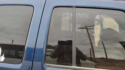 02-07 Jeep Liberty Passenger Right Rear Vent Window Back Door Glass With Frame