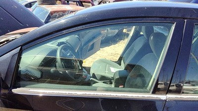 2007-2012 Nissan Sentra Driver Left Front Side Window Door Glass Oem 80301Ze80A