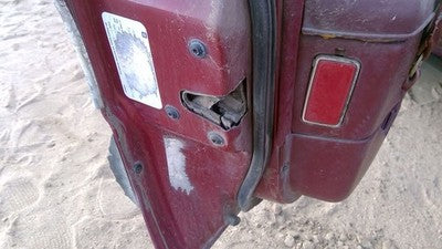 1990 Olds Eighty Eight Driver Left Front Door Latch With Rods/Cables Oem