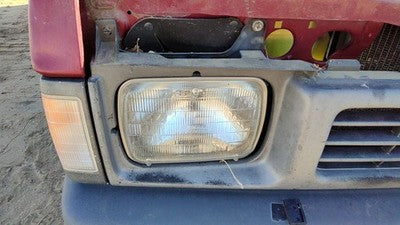 1986-1997 Nissan Hardbody Passenger Right Head Light Oem Front Lamp B601001g10