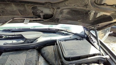 1997-2002 Bmw 540I Driver Left Windshield Wiper Arm Oem Blade Lever 61619449965