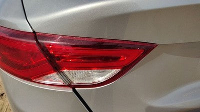 15-17 Chrysler 200 Driver Left Tail Light Brake Lamp Oem Rear Inner Lid Mounted
