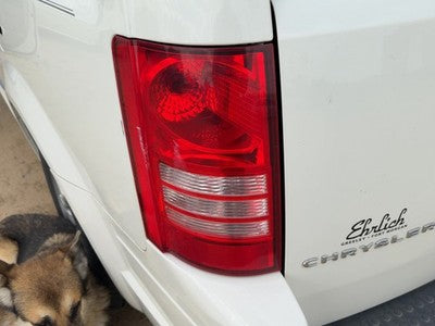 2008-2010 Chrysler Town & Country Driver Left Tail Light Brake Lamp Oem Rear