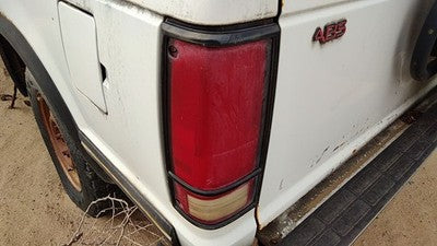 1983-1994 Chevy S10 Blazer Driver Left Tail Light Brake Lamp Oem Rear 00919680