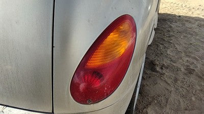 2001-2005 Chrysler Pt Cruiser Passenger Right Tail Light Brake Lamp Oem Rear