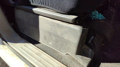 2004 Nissan Titan Passenger Right Side Seat Trim Panel Oem W Graphite