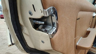 1980 Mercedes 300Td Driver Left Rear Door Latch With Rods/Cables Oem Back