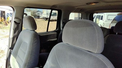 2004-2005 Ford Explorer Pair Of Headrests Oem Left Right Set Seat Gray Tt