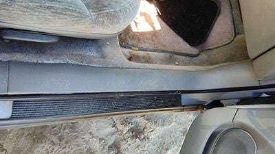 2000 Chevy Malibu Passenger Right Lower Kick Trim Panel Oem 92d Gray