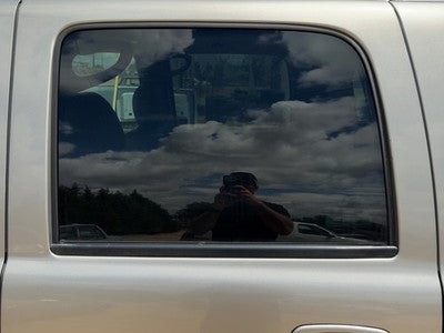 2000-2006 Chevy Suburban Driver Left Rear Side Window Door Glass Oem Back