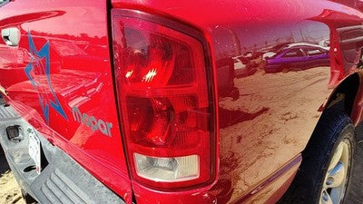 2002-06 Dodge Ram 1500 Passenger Right Tail Light Brake Lamp Oem Rear 55077348af