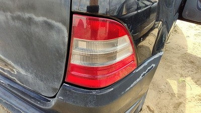 1998-2001 Mercedes Ml320 Passenger Right Tail Light Brake Lamp Oem Rear
