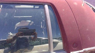 1993 Cadillac Fleetwood Driver Left Rear Vent Window Back Door Glass With Frame