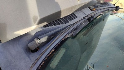 2000-2004 Nissan Xterra Driver Left Windshield Wiper Arm Oem Blade Lever Xe