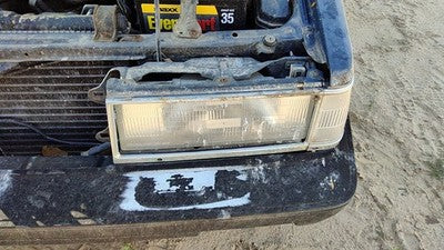 1985-1986 Toyota Camry Driver Left Head Light Oem Front Lamp 8115032121