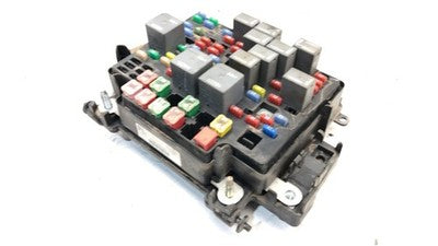 03-05 Silverado 1500 5.3l Engine Fuse Box Power Distribution Panel 15201928