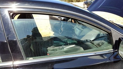 2013-2019 Nissan Sentra Passenger Right Front Side Window Door Glass Oem