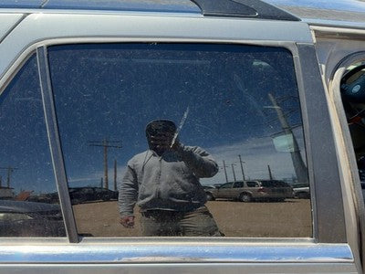 2004-2009 Cadillac Srx Passenger Right Rear Side Window Door Glass Oem Back
