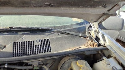 1993-1998 Jeep Grand Cherokee Driver Left Windshield Wiper Arm Oem Blade Lever