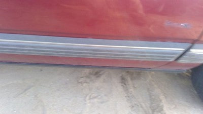 1990 Olds Eighty Eight Passenger Right Front Moulding From Door Oem Trim Strip