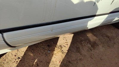 1994 Pontiac Bonneville Driver Left Front Moulding From Door Trim Strip White