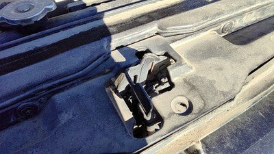 2004-2009 Kia Spectra Hood Latch Assembly With Bracket Oem 4 Door 641012f000