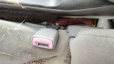 2004-2006 Toyota Camry Driver Left Front Seat Belt Buckle Receiver Oem 95 Stone