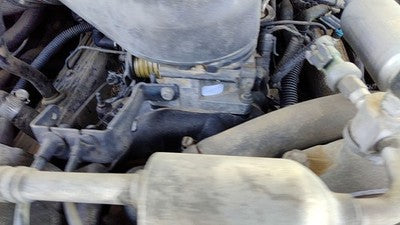 1998-1999 Chevy Suburban Throttle Body Valve Assembly Complete With Sensors 5.7L