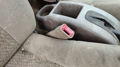 1997 Ford Escort Passenger Right Front Seat Belt Buckle Receiver Oem Tan