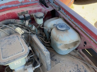 1990 Chevy S10 Pickup Windshield Washer Fluid Reservoir With Pump Oem Wiper Tank
