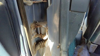 1980-1984 Deville Sedan Lh Driver Left Rear Door Hinge Pair Set Oem 01714402