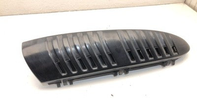 2001 Chevy Tahoe Passenger Right Rear Moulding On Quarter Panel Oem 15765114