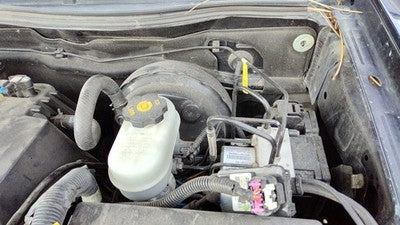 09-12 Gmc Canyon Power Brake Booster With Master Cylinder Pair Set Oem 20815348