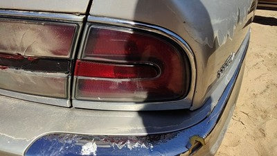 1997-1998 Park Ave Ultra Passenger Right Tail Light Brake Lamp Oem Rear 16523958