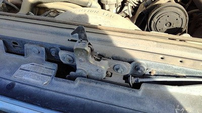 1987-1991 F250 Pickup Hood Latch Assembly With Bracket Oem