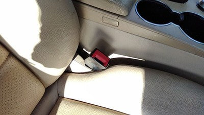 09-14 Mercedes C300 Passenger Right Front Seat Belt Buckle Receiver Beige 125